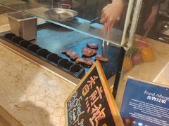 -大中华希尔顿酒店-念自助餐·嗨啤·小龙虾