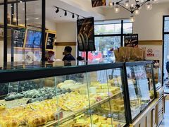 面包甜点陈列柜-味多美(民星路店)