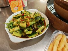 -胡须佬鸡煲四季火锅店(石厦西村直营店)