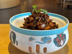 山珍五香坨坨肉-品味泸沽湖•民族特色菜(大落水店)