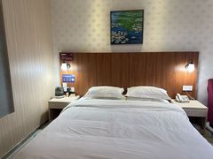 -清水湾酒店(深圳横岗塘坑地铁站店)