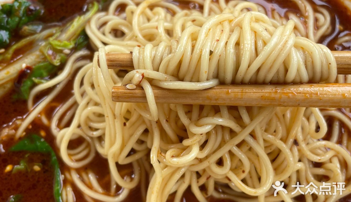 「生椰Dirty」这款椰乳蛮甜的，菲诺么