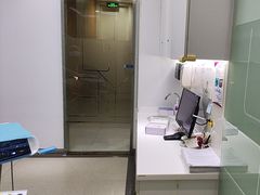 -雅悦齿科(顾村公园店)
