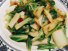 -泉畔人家·老济南经典鲁菜(大明湖店)