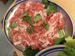 -洱火云南酸菜牛肉火锅(石景山当代商城店)