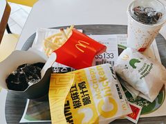 -麦当劳(保利若比邻店)