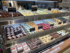 面包甜点陈列柜-陶源劵村(苏宁广场店)