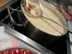 -尚尚仙·酸汤猪手·猪肚鸡火锅(华联万柳购物中心店)