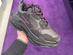 -BALENCIAGA(恒隆广场店)
