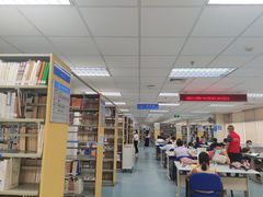 -南山图书馆(常兴路店)