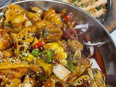 牛蛙爱上虾-小民大排档(光谷店)