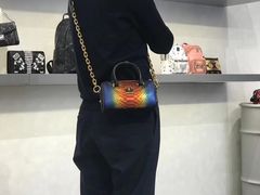 -MCM(比斯特上海购物村店)