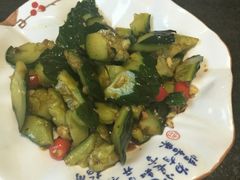 拍黄瓜-茅炒屋龙虾·烧烤·湘菜(新河路店)