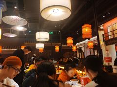 大堂-宽窄巷成都菜(青岛路万达广场店)