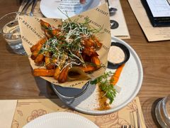 -Mark&Mars Restaurant