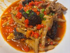 鸡爪臭豆腐-辣得叫湘菜(四明店)