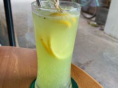 奇异果气泡饮-猫里有甜