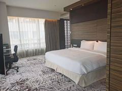 -上海虹桥西郊假日酒店