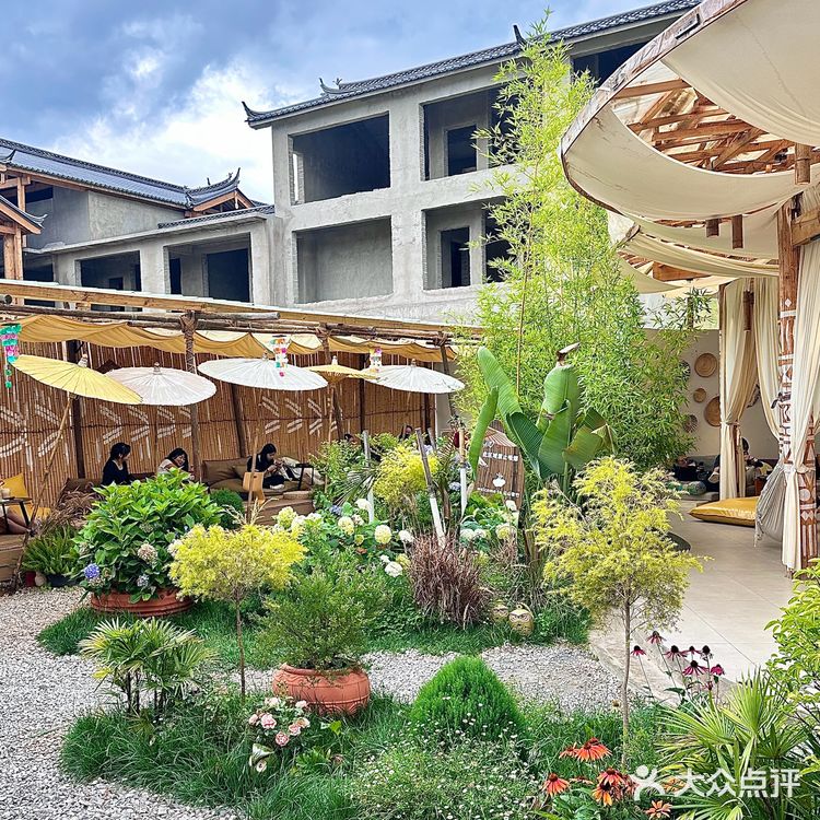 在丽江，真的有被束河古镇这家咖啡店惊艳到