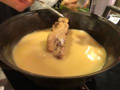 -鲜入围煮花胶鸡海鲜火锅