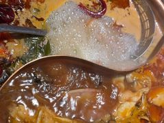 -洱火云南酸菜牛肉火锅(石景山当代商城店)