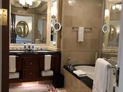 -广州富力丽思卡尔顿酒店