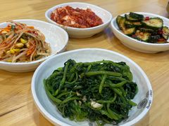 -牛信亭韩国料理·炭火烤肉(紫藤路店)