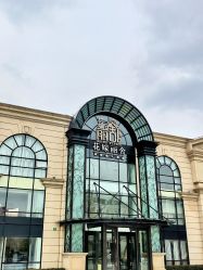 -花嫁丽舍婚礼殿堂(世博江景店)