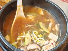 石锅酱汤-英兰朝族饭店·英兰锅包肉(佳园路店)