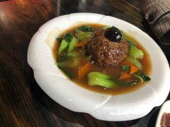 狮子头-龙抄手(文殊坊店)