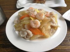 -泉畔人家·老济南经典鲁菜(大明湖店)