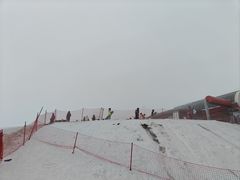 -丝绸之路山地度假区滑雪场