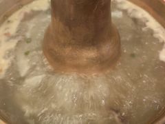 -毛辣果·贵州红酸汤牛肉火锅(西单店)