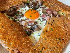 鸡蛋蘑菇熏肉荞麦可丽饼-RAC BAR(安福路店)