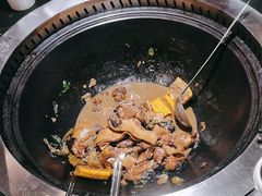 -锅老头海鲜铁锅炖