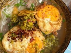 -肇兴特色牛肉粉