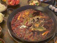 -黄潇洒老火锅(九眼桥宏济巷店)