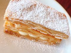 -ROAST coffee & eatery