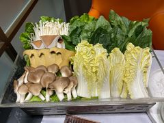 -红鼎豆捞·非遗鲍皇汤火锅(宝丰路店)