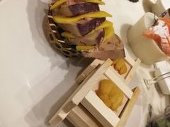 -雍和会海鲜姿造自助(湖东路店)