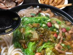 酸豆角肉丝粉-龙记桂林米粉店(书城路店)