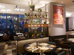 -港丽餐厅(高德置地店)