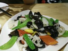 -宏记广东客家菜(丰汇店)