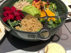 牛油果沙拉-小大董·烤鸭(观景餐厅·南京西路店)