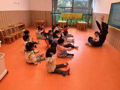 -小门牙好性格托育(北外滩中心)