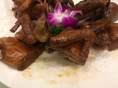 脆皮妙龄乳鸽-京粤荟(海王银河科技大厦店)