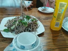 -溢心园香河肉饼总店