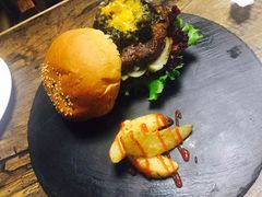 -HIGH FIVE哈福手工汉堡(桂林路店)