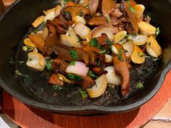 铁板香茅黑牛肝菌-云海肴·汽锅鸡·云南菜(美罗城店)