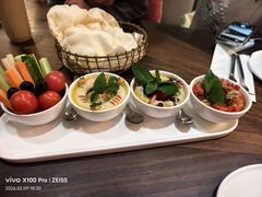 -ELI FALAFEL Lebanese&Mediterranean黎巴嫩美食(富城路店)